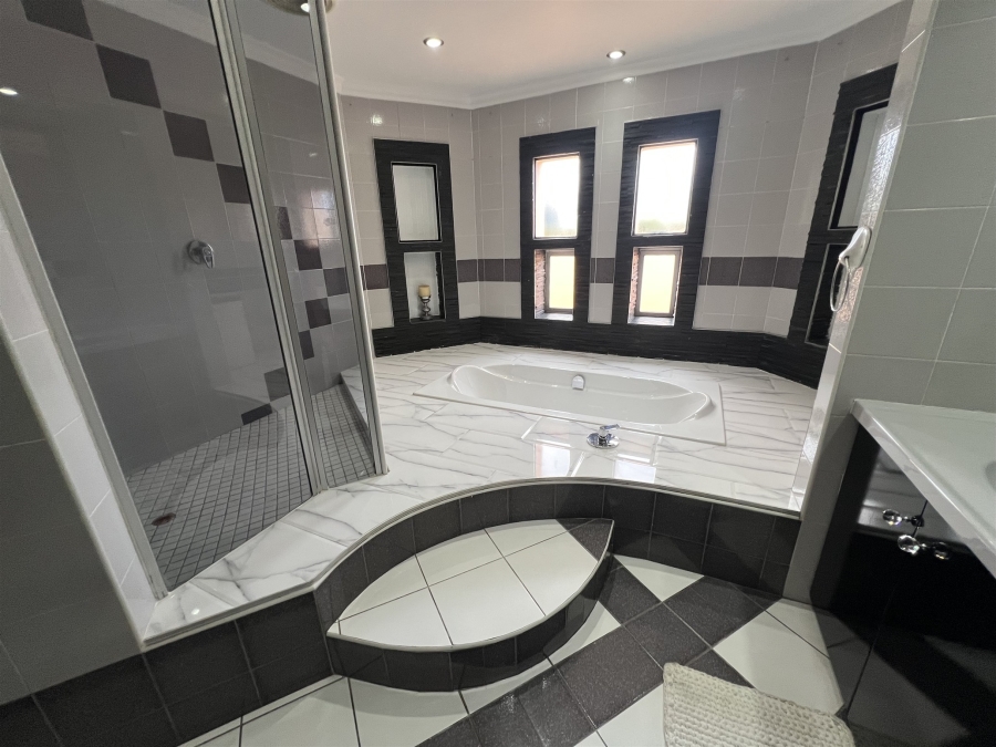 4 Bedroom Property for Sale in Bonnie Doone Eastern Cape